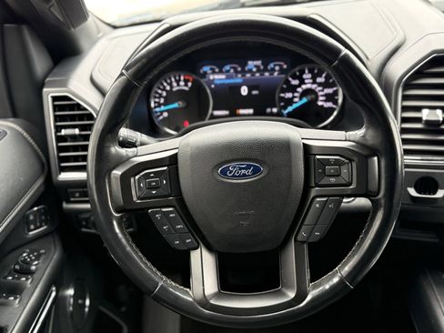 Used 2020 Ford Expedition Limited image 19