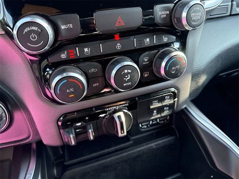 Used 2022 RAM 1500 Laramie image 29