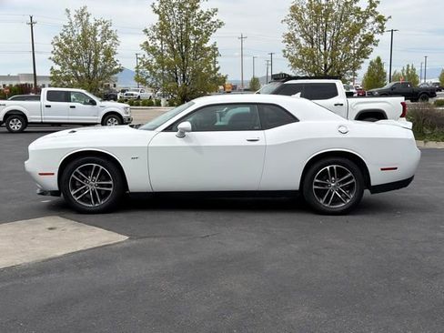 Used 2018 Dodge Challenger GT w/ Driver Convenience Group image 5