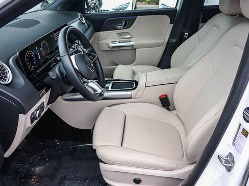 Certified 2025 Mercedes-Benz GLA 250 image 19