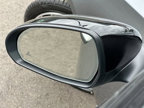 New 2025 Mercedes-Benz C 300 Sedan image 9