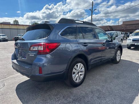 Used 2017 Subaru Outback 2.5i Premium AWD/4WD image 4