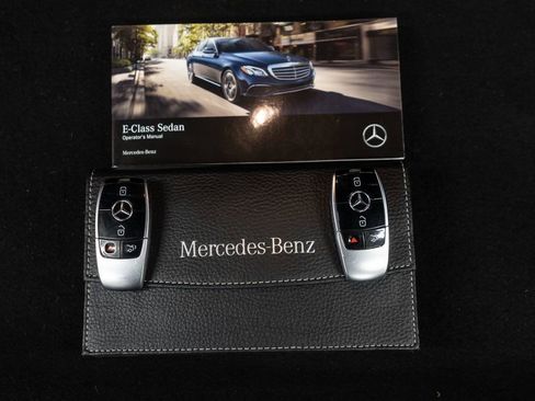 Used 2018 Mercedes-Benz E 300 4MATIC image 57