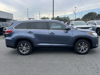 Used 2019 Toyota Highlander XLE video 2