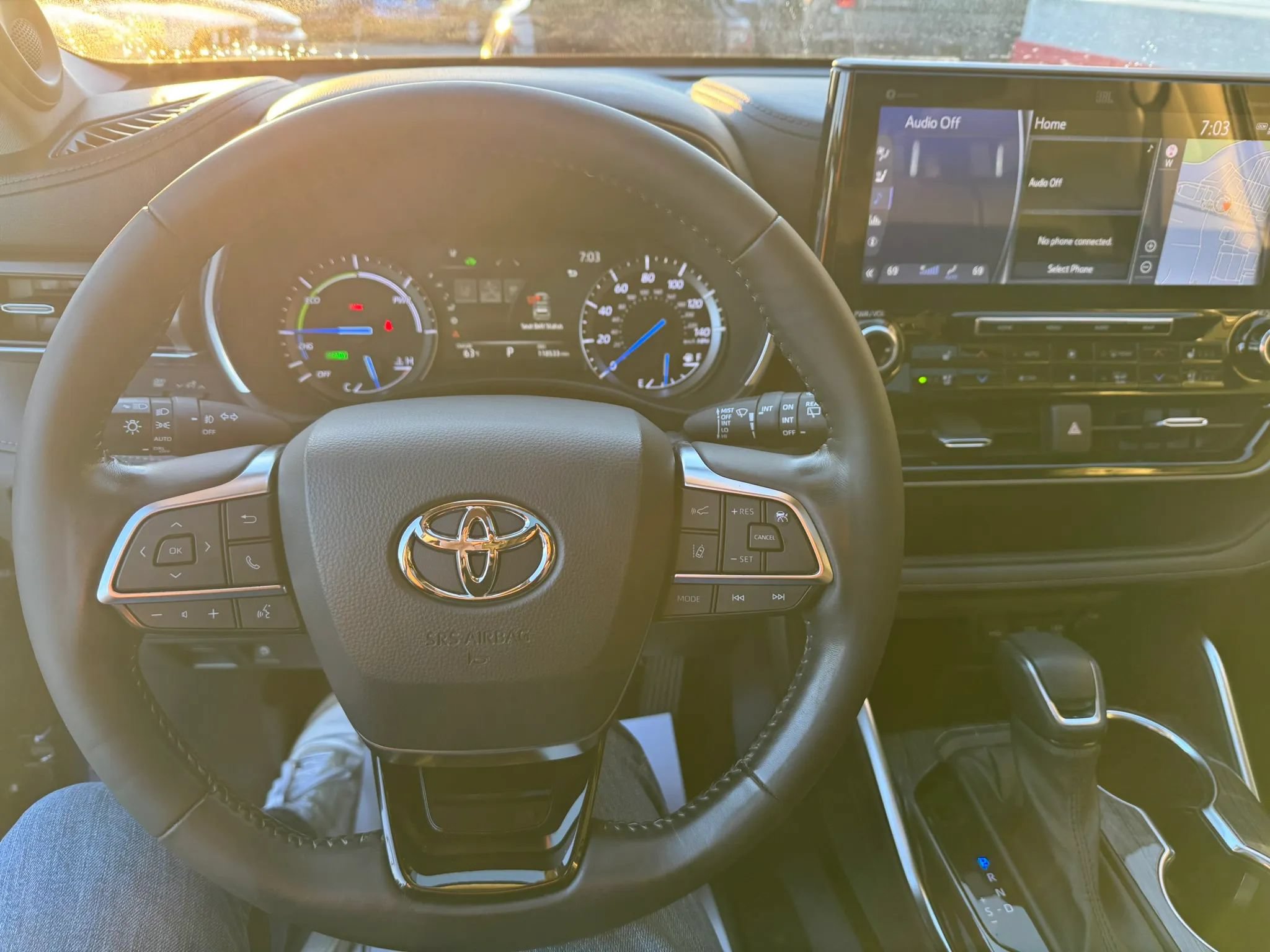 Used 2021 Toyota Highlander Limited FWD image 11