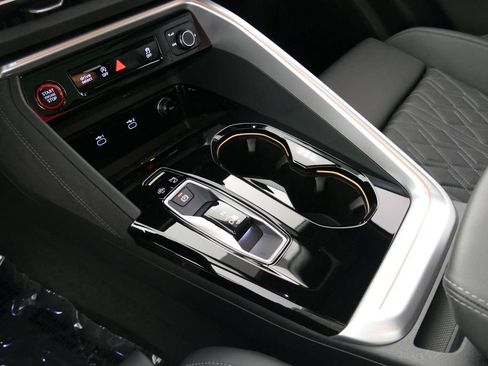 Used 2025 Audi SQ5 Premium Plus w/ Premium Plus Package AWD/4WD image 22