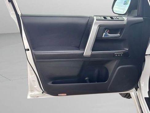 Used 2018 Toyota 4Runner Limited image 14