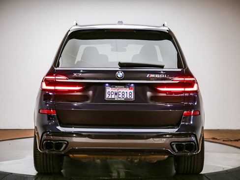 Used 2025 BMW X7 M60i AWD/4WD image 3