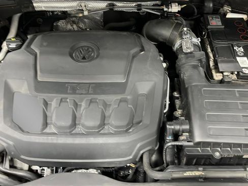 Used 2018 Volkswagen Tiguan SEL image 28