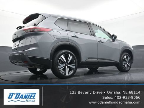 Used 2024 Nissan Rogue SL w/ SL Premium Package AWD/4WD image 12
