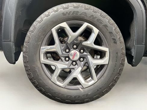 Used 2022 GMC Sierra 1500 Denali AWD/4WD image 36