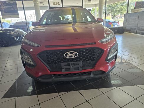 Used 2019 Hyundai Kona SE AWD/4WD image 2