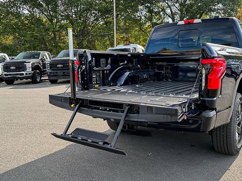 New 2025 Ford F150 Lightning Lariat image 22
