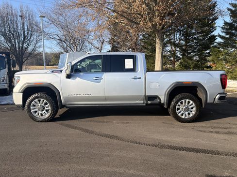 Used 2022 GMC Sierra 2500 Denali w/ Denali Ultimate Package image 7