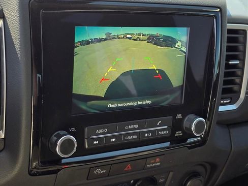 Used 2024 Nissan Frontier SV w/ Technology Package RWD image 5
