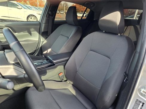 Used 2024 Toyota Prius LE image 19