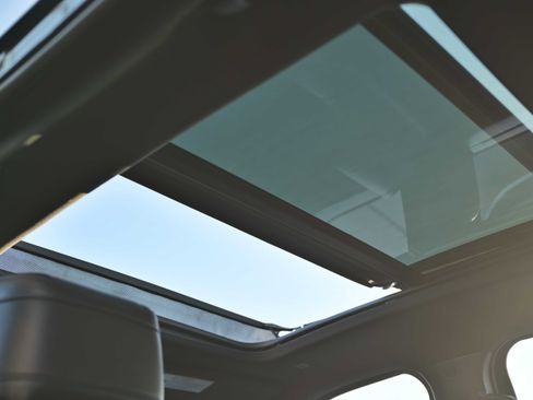 Used 2024 Toyota Tundra Platinum image 17