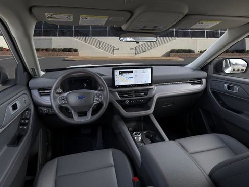 New 2026 Ford Explorer Active w/ Active Comfort Package image 9
