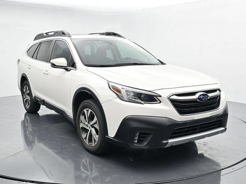 Used 2022 Subaru Outback Limited w/ Popular Package #2 AWD/4WD image 2