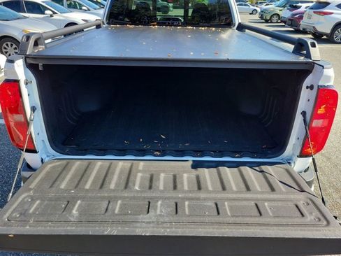 Used 2021 Chevrolet Colorado LT w/ Redline Special Edition image 19