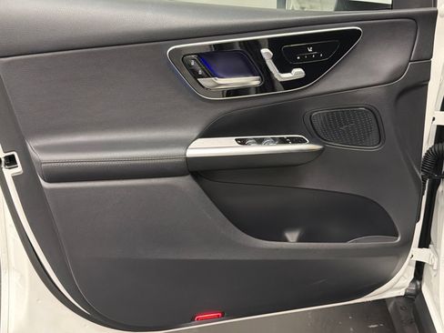 Certified 2026 Mercedes-Benz GLC 300 image 21
