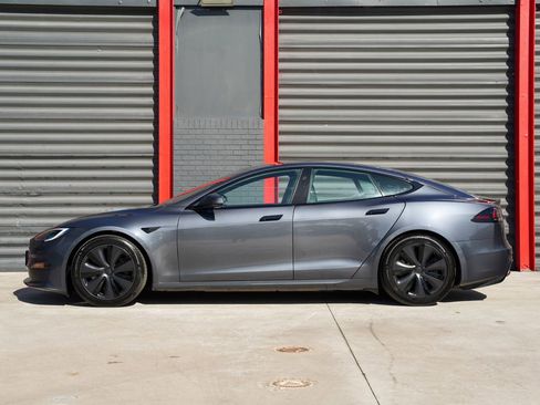 Used 2023 Tesla Model S AWD/4WD image 4