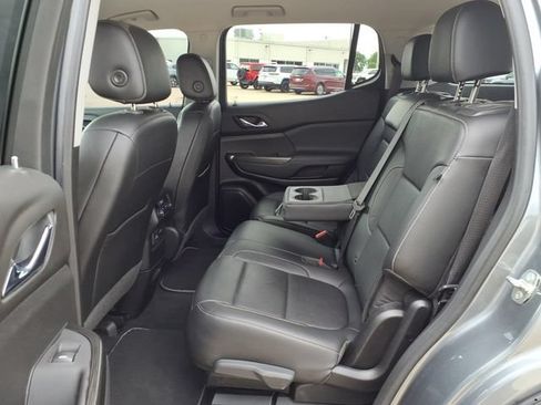 Used 2020 GMC Acadia SLT AWD/4WD image 17