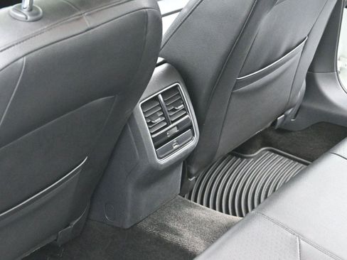 Used 2018 Volkswagen Passat 2.0T SE image 29