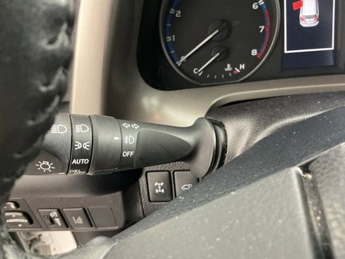Used 2018 Toyota RAV4 XLE image 30