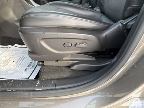 Used 2021 Chevrolet Trax LT w/ Driver Confidence Package image 14