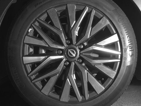 Used 2025 Nissan Altima 2.5 SV image 12