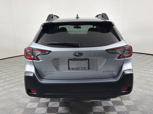 Used 2024 Subaru Outback Premium AWD/4WD image 6
