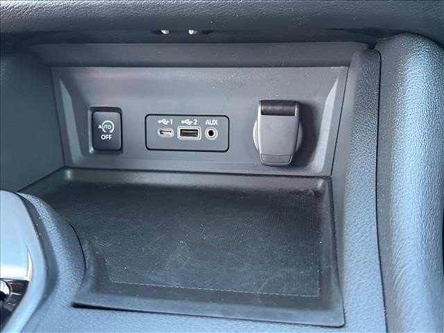 Used 2025 Nissan Sentra SV w/ All-Weather Package FWD image 26