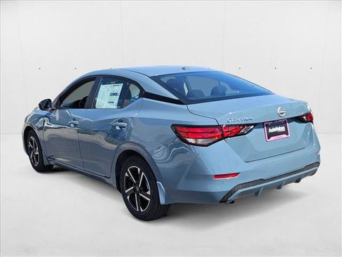 New 2025 Nissan Sentra SV image 9