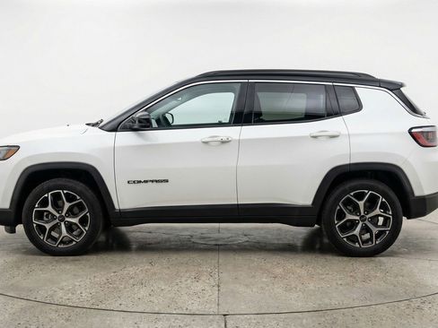 Used 2025 Jeep Compass Limited AWD/4WD image 5