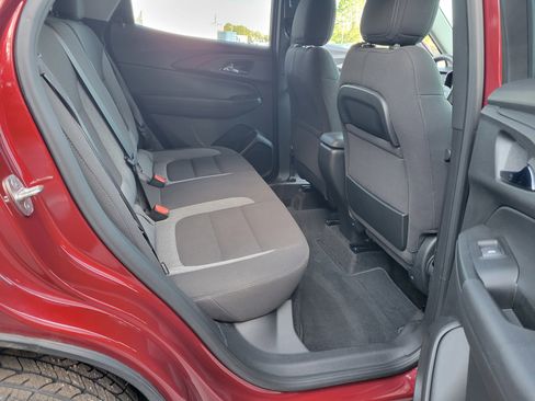Certified 2022 Chevrolet TrailBlazer LT w/ Confidence II Package FWD image 31