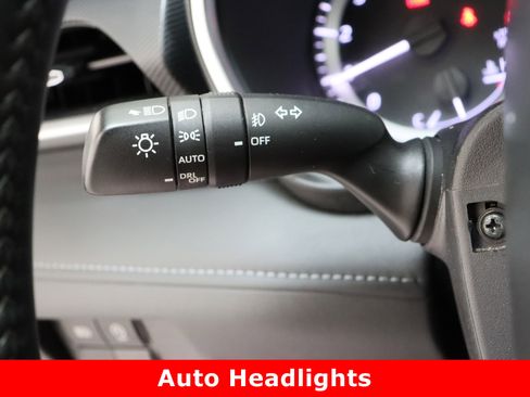 Certified 2024 Toyota Highlander XSE image 26