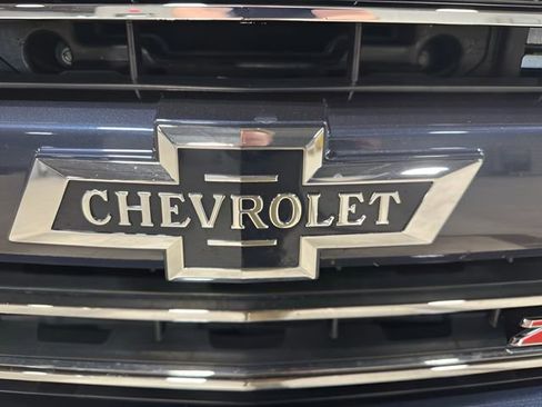 Used 2018 Chevrolet Silverado 1500 LTZ Z71 w/ Centennial Edition AWD/4WD image 35