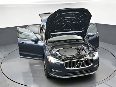 Used 2022 Volvo XC60 B6 Inscription w/ Advanced Package image 49