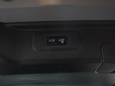 Used 2025 Toyota Grand Highlander AWD Hybrid image 29