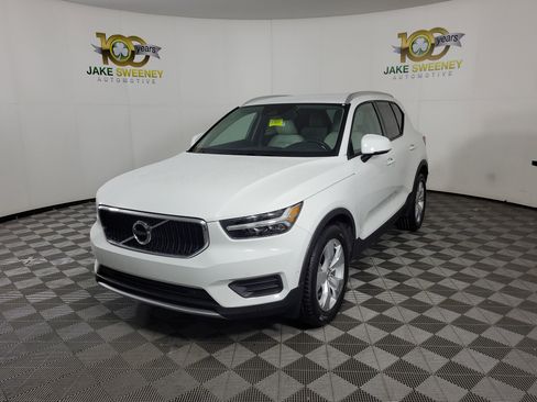 Used 2019 Volvo XC40 T5 Momentum AWD/4WD image 3