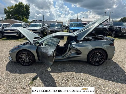 Used 2024 Chevrolet Corvette Stingray Coupe w/ Z51 Performance Package RWD image 27