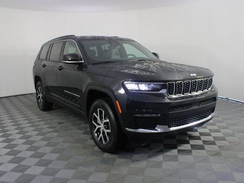New 2025 Jeep Grand Cherokee L Limited w/ Trailer Tow Package image 29