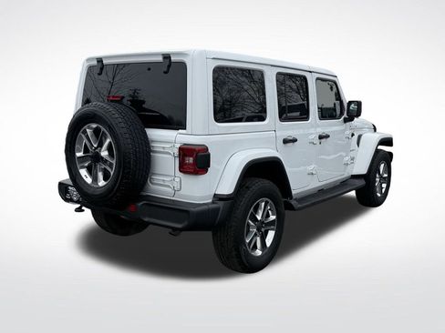 Used 2022 Jeep Wrangler Unlimited Sahara w/ LED Lighting Group image 8