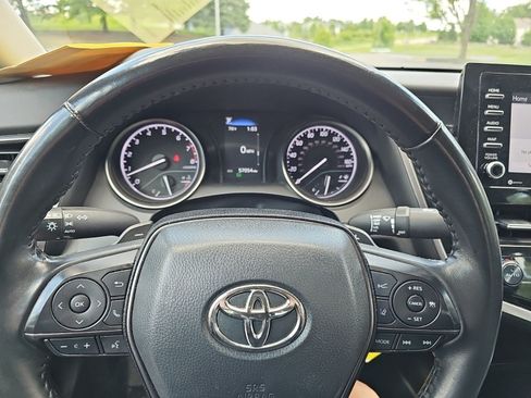 Used 2024 Toyota Camry SE FWD image 21