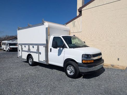Used 2025 Chevrolet Express 3500 G3500 139 w/ Power Convenience Package RWD image 21