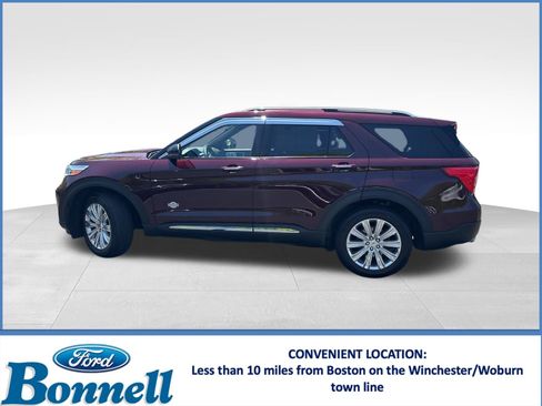 Used 2022 Ford Explorer King Ranch w/ Premium Technology Package image 2