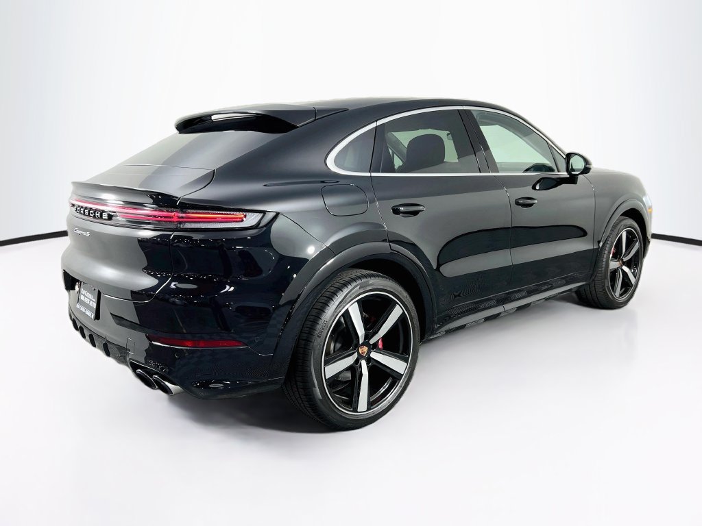 Certified 2026 Porsche Cayenne S AWD/4WD image 9