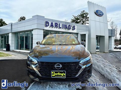 Used 2025 Nissan Sentra SV image 2