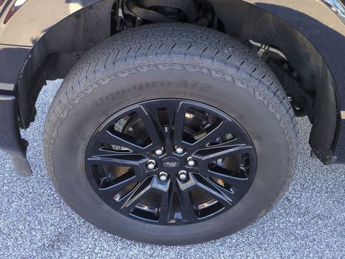 Used 2024 Ford F150 Platinum w/ Equipment Group 702A High image 10